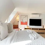 Luxurious Flat With Ac & Lift - Luxembourg Gardens Apartmán