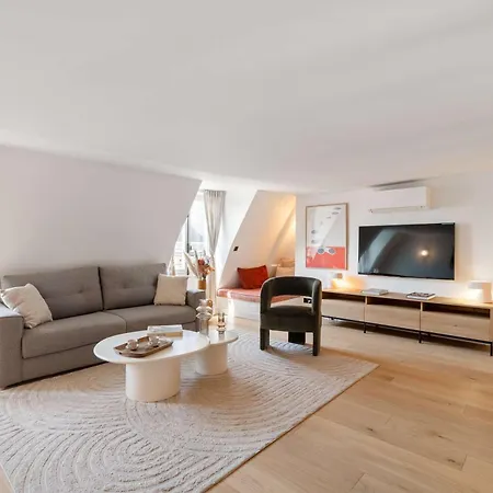 Luxurious Flat With Ac & Lift - Luxembourg Gardens Apartamento