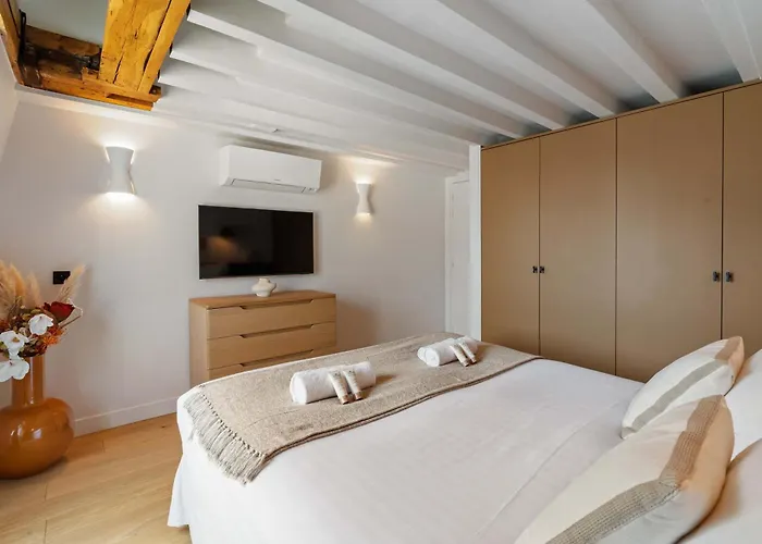 Luxurious Flat With Ac & Lift - Luxembourg Gardens Διαμέρισμα