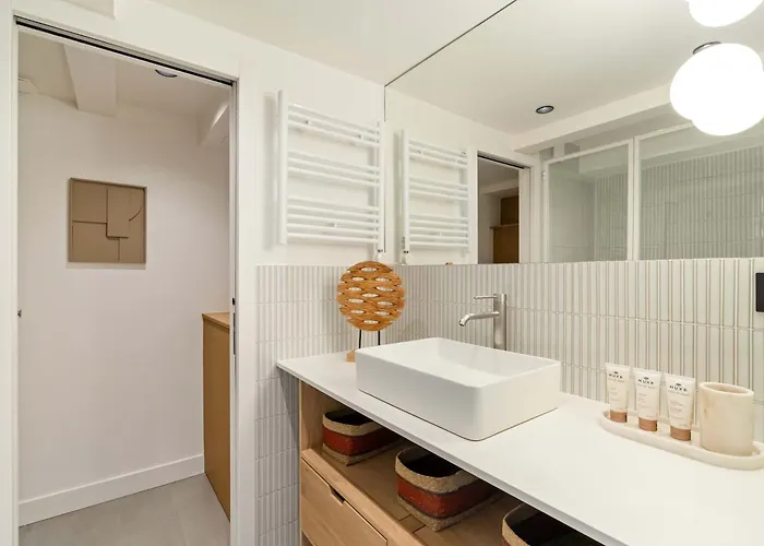 Διαμέρισμα Luxurious Flat With Ac & Lift - Luxembourg Gardens Παρίσι